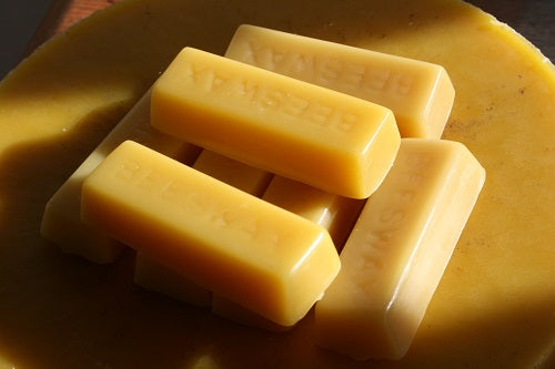 Can You Eat Beeswax? 